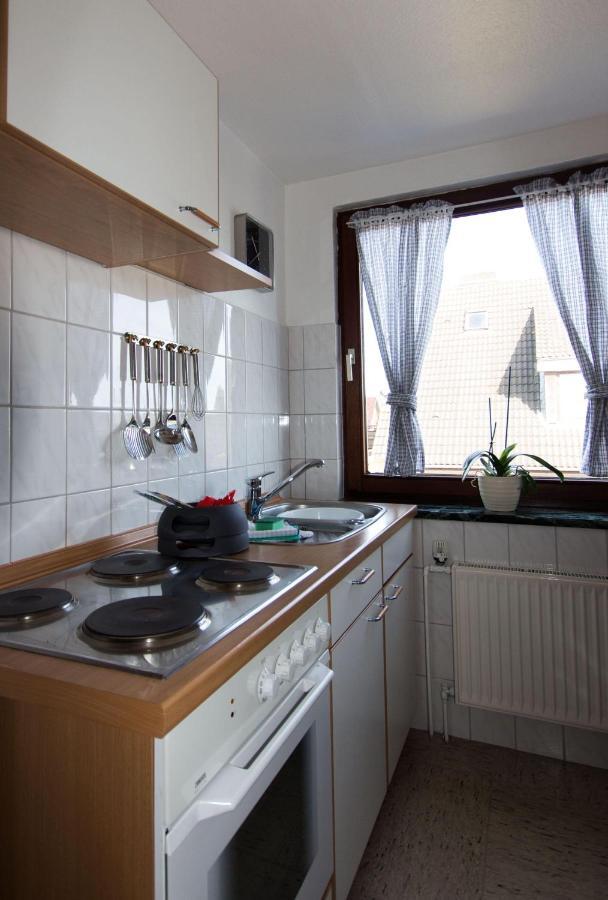Ferienwohnungen-Neue-Tiefe-Wohnung-Kleiderbuegel Neue Tiefe Fehmarn Exteriör bild
